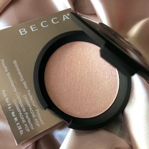 Becca Shimmering Skin Perfector Highlighter Champagne Pop